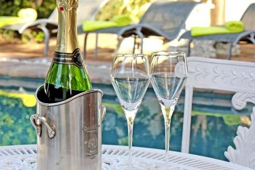 Somerset Wineland Apartments & Wellness — 4-Star Luxury Hotel in Cape Town, South Africa