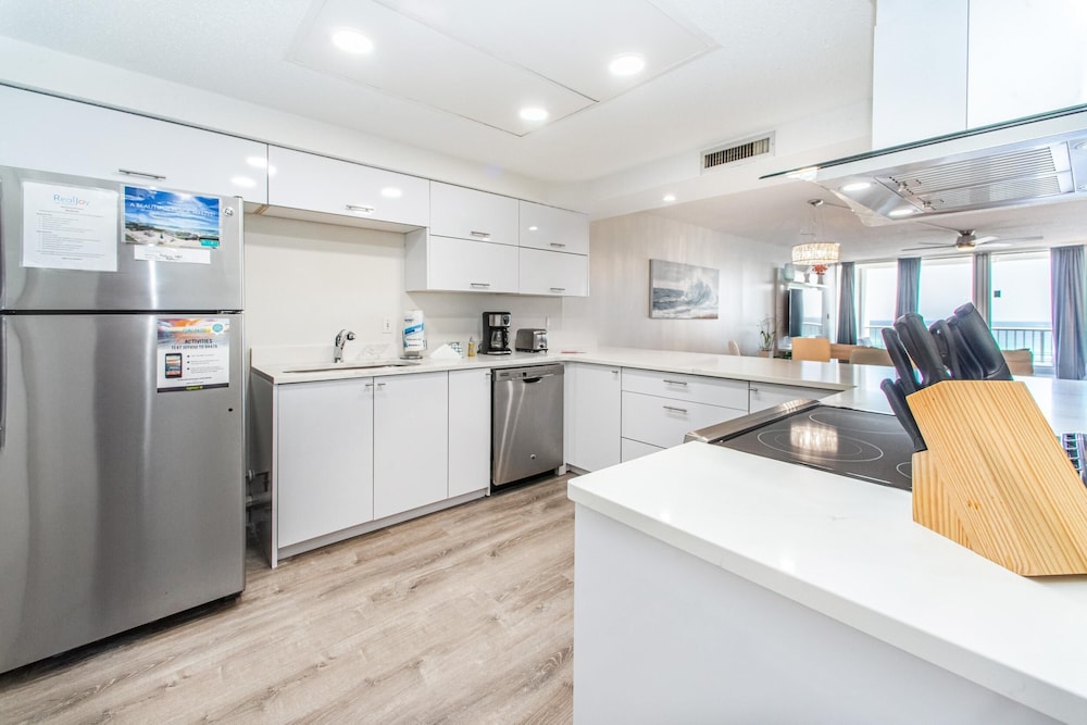 Shoreline Towers 3083 - photo 15