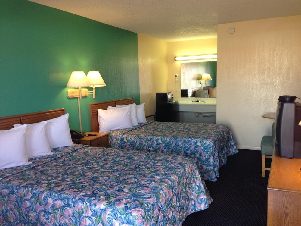 Super 7 Inn Siloam Springs - photo 6
