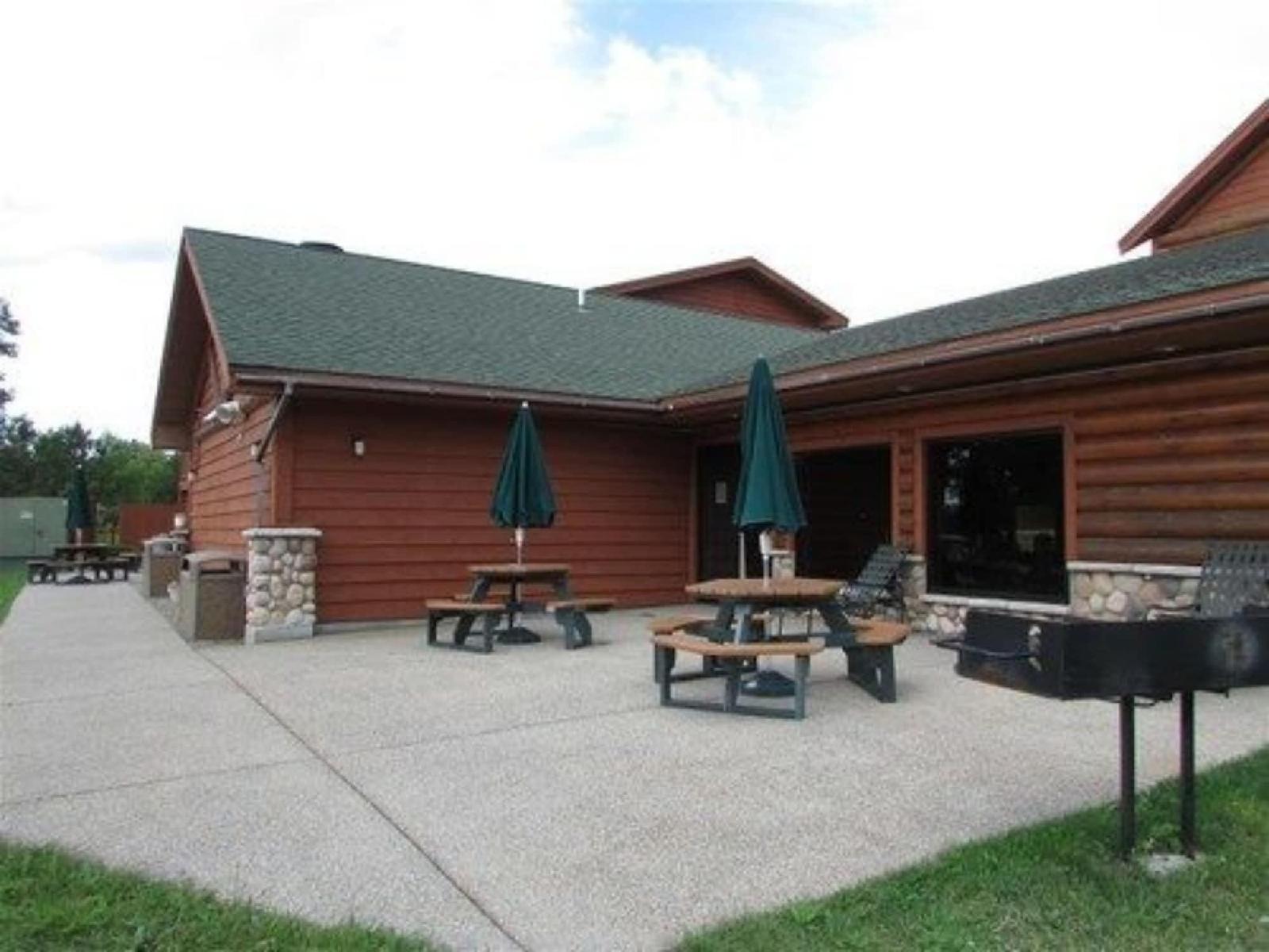 Oveson Pelican Lake Resort and Inn - photo 3