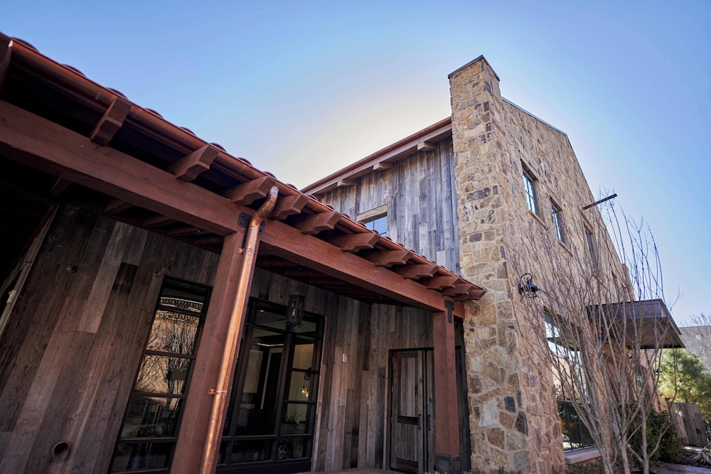 Hotel Drover Autograph Collection - photo 77