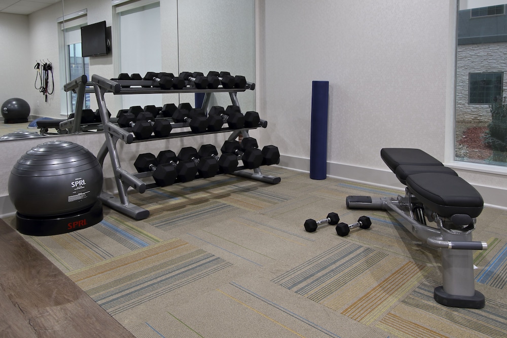 Holiday Inn Express & Suites Lake Charles South Casino Area by IHG - photo 65