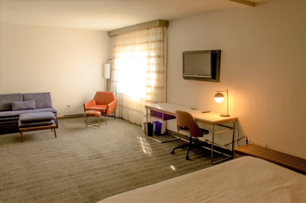 Courtyard by Marriott Santa Fe - photo 7