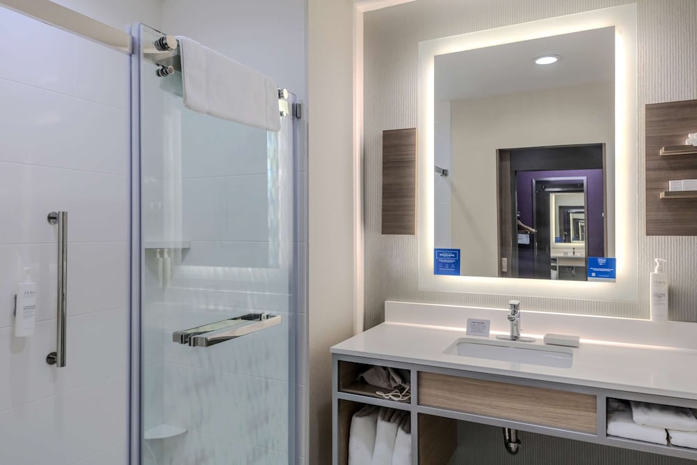 Hilton Garden Inn Detroit Utica - photo 10