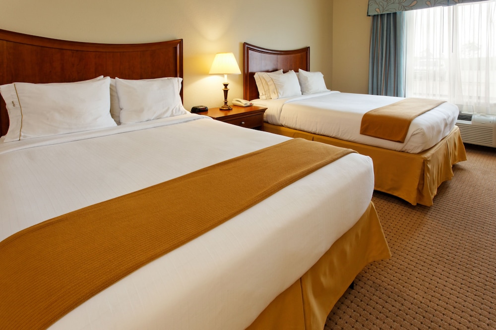 Holiday Inn Express & Suites Mansfield by IHG - photo 14