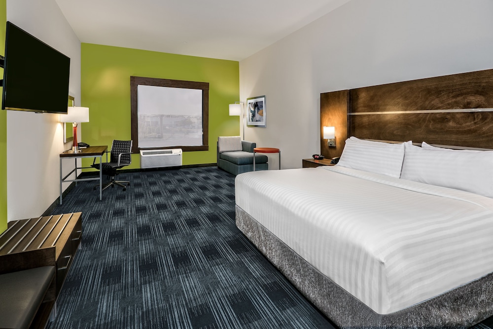 Holiday Inn Express & Suites Austin Round Rock Area by IHG - photo 3