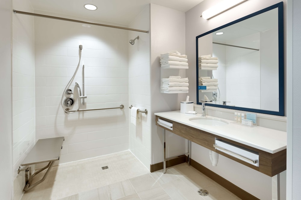 Hampton Inn & Suites Rexburg - photo 19