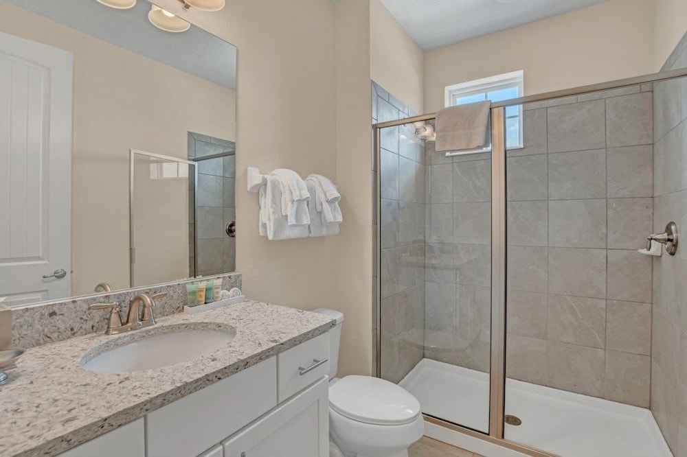 Reunion Golf Resort 8 Bed 8 Bath Amazing Pool Home 8 Bedroom Villa by RedAwning - photo 39