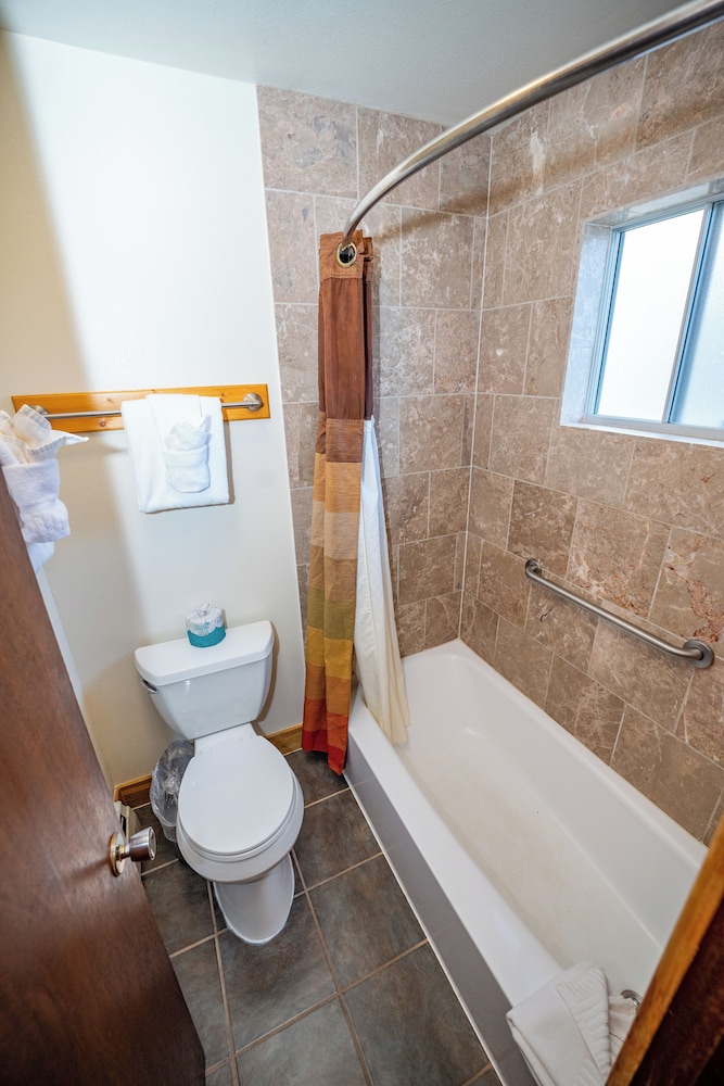 Hotel Estes - photo 46