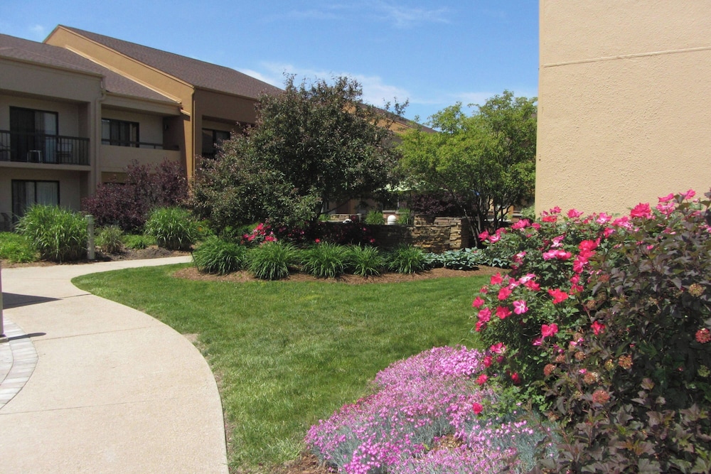 Courtyard by Marriott Rockford - photo 31