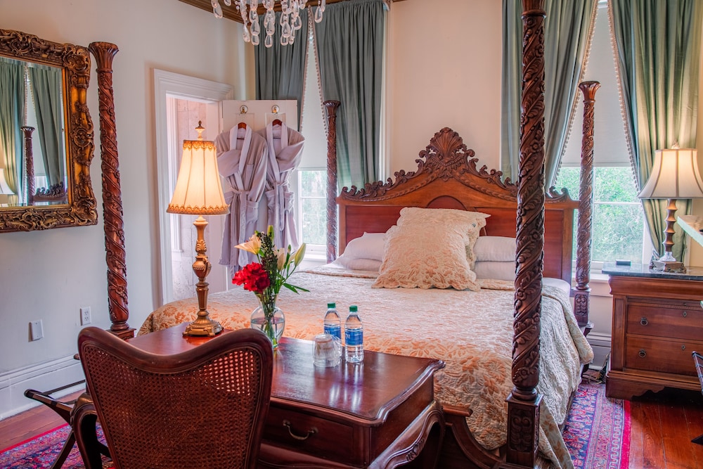 Justine Inn Savannah in Savannah, United States