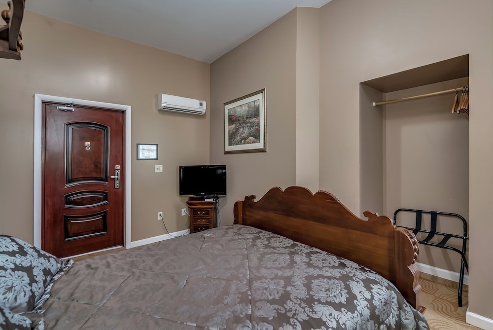 The Roxy Cape Vincent - photo 7