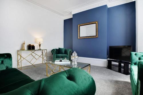 Stunning 4 Bedroom 2 Bathrooms in Sunderland — 4-Star Luxury Hotel in Sunderland, United Kingdom