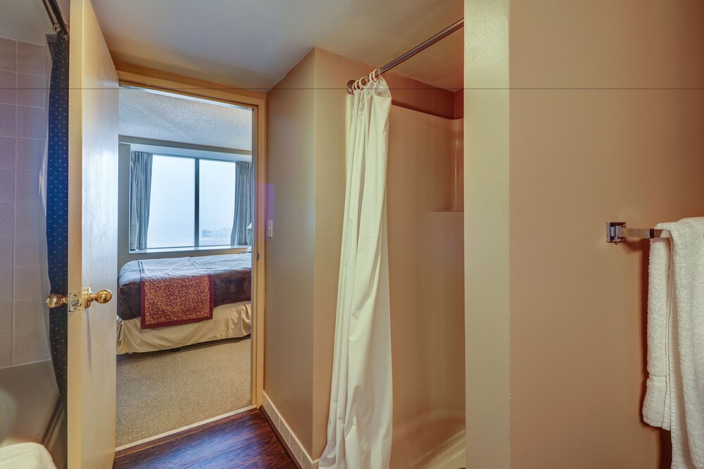 Atlantic Palace Suites - photo 31