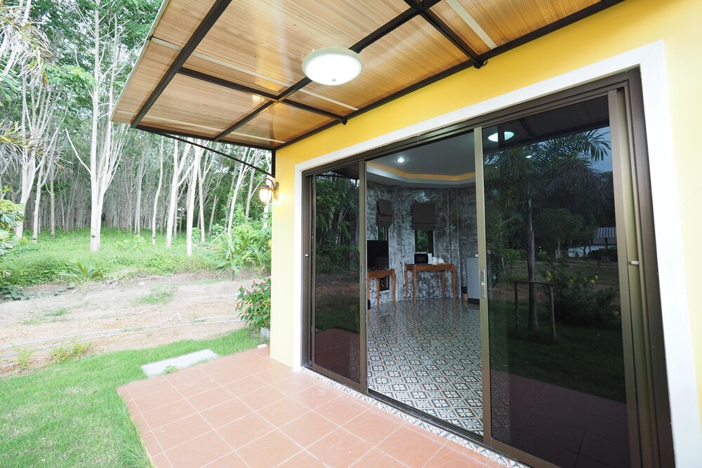 Sukonta Garden - carbon neutral hotel in Krabi