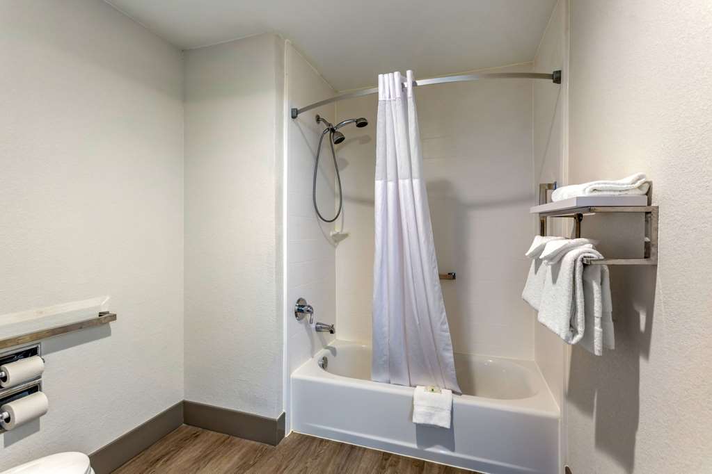 Quality Inn Murfreesboro University Area - photo 18