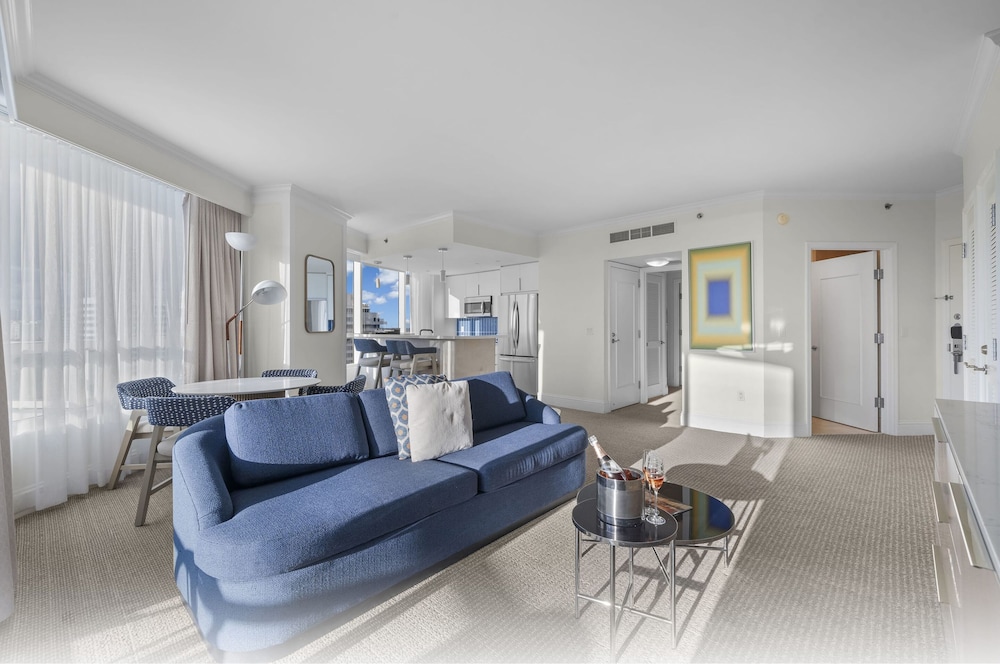 Fontainebleau Miami Beach Private Luxury Suites - photo 214