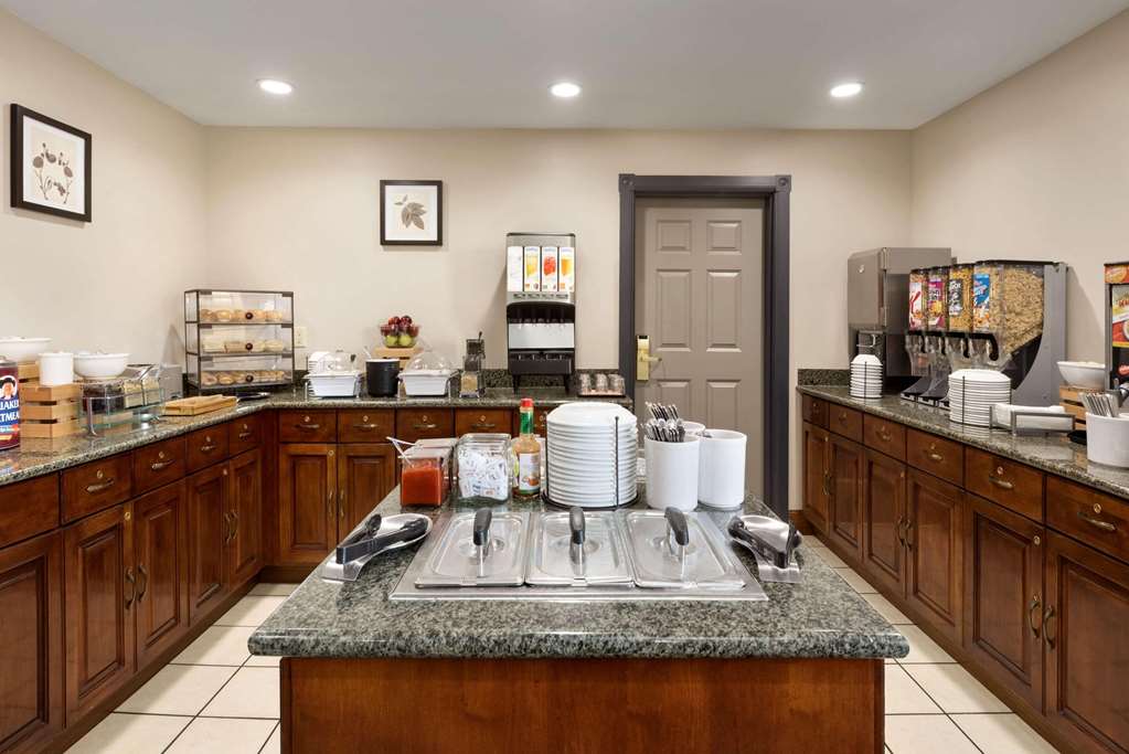 Country Inn & Suites by Radisson Appleton North WI - photo 22
