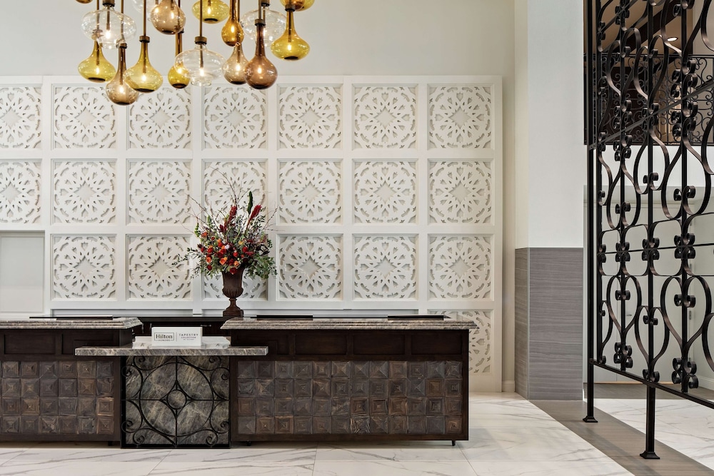 The Cassara Carlsbad Tapestry Collection by Hilton - photo 8