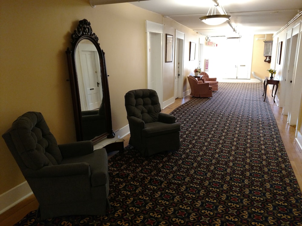 Thayers Inn - photo 30