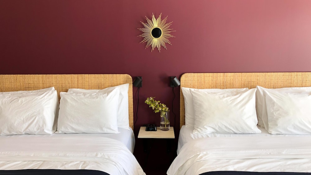 The Nomad Motel International Falls MN Near Canadian Border - featured photo