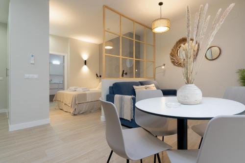 Suit 42 Playa y Ascensor Grupo AC Gestion in Cadiz, Spain