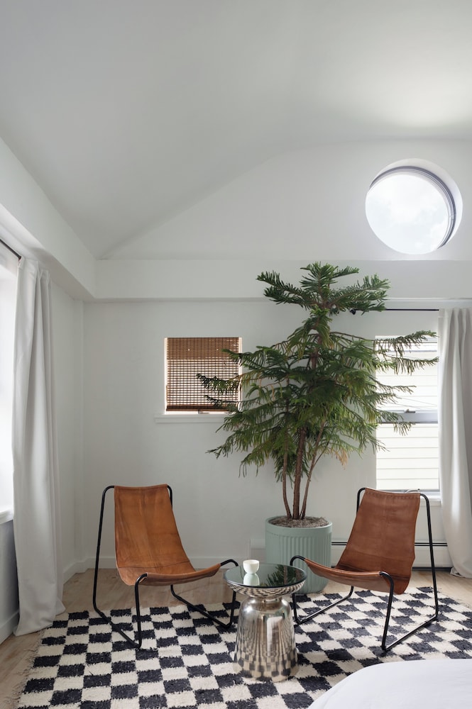 The Trail in Adams Berkshires Art Hotel - photo 18