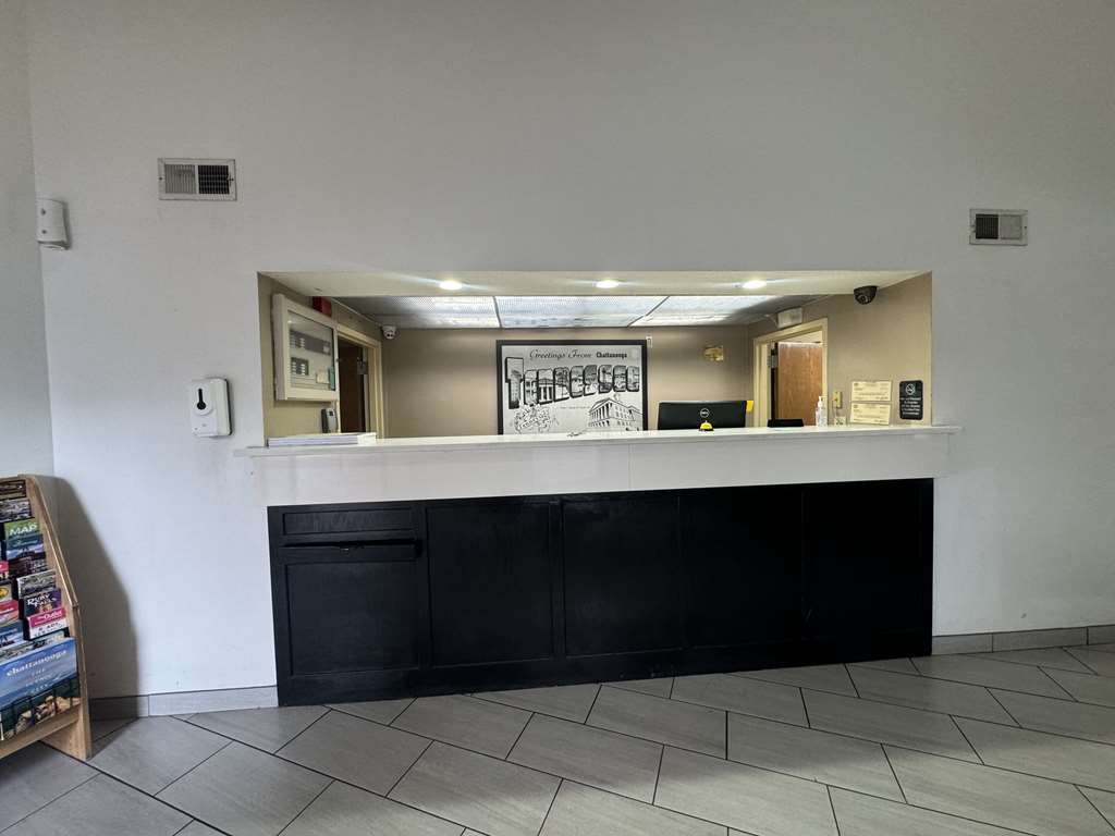 Super 8 by Wyndham Chattanooga Hamilton Place - photo 3