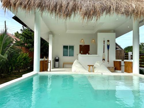 Pawikan Seaview Villa Deluxe — 4-Star Luxury Hotel in Moalboal, Philippines
