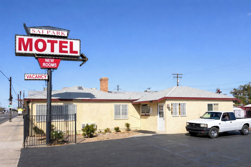 Sai Park Motel in Lancaster, United States