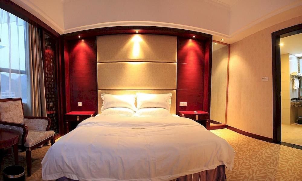 Danxia Holiday Villa — 4-Star Luxury Hotel in Shaoguan, People's Republic of China
