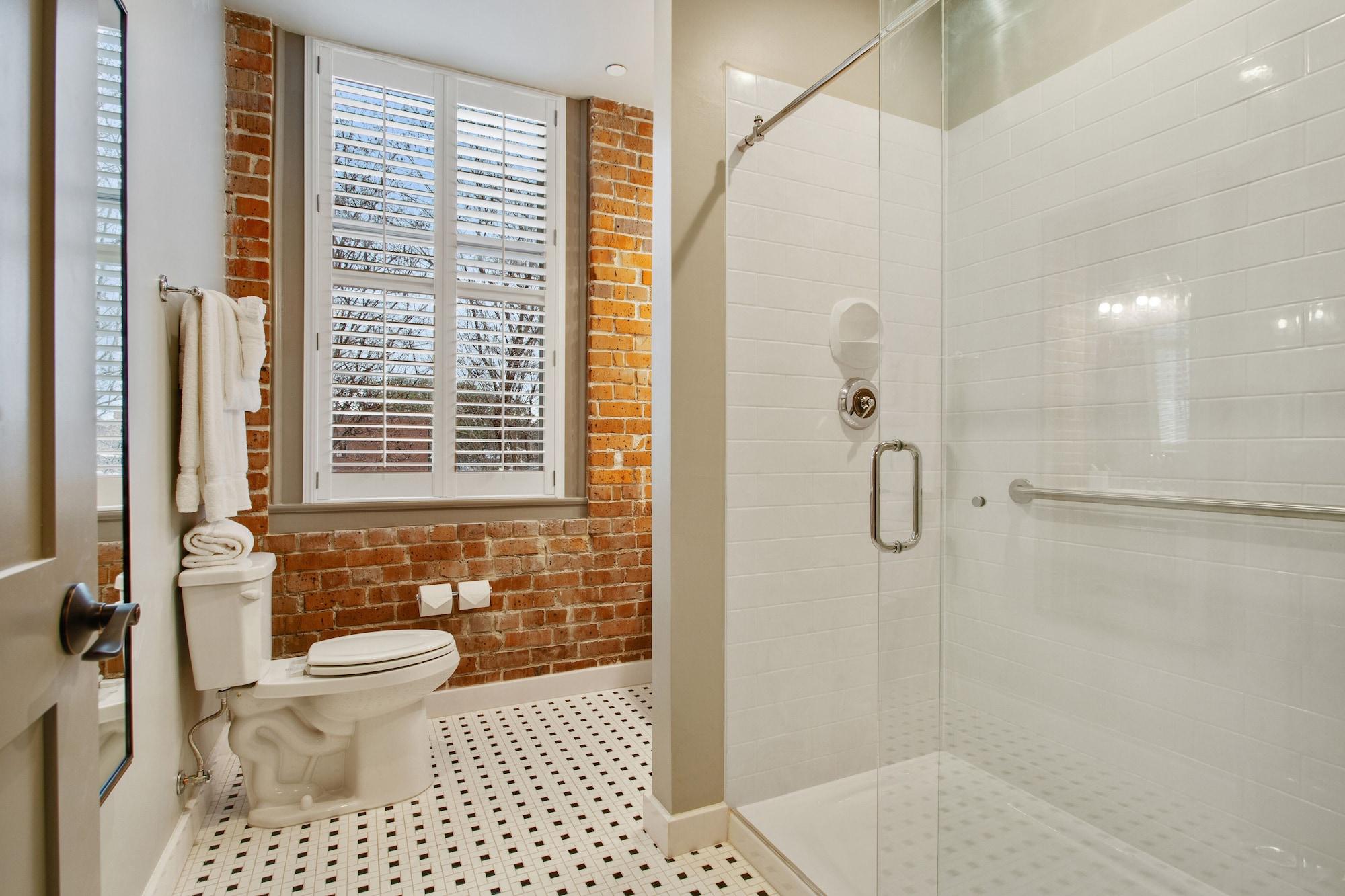 The Brakeman Hotel - photo 16