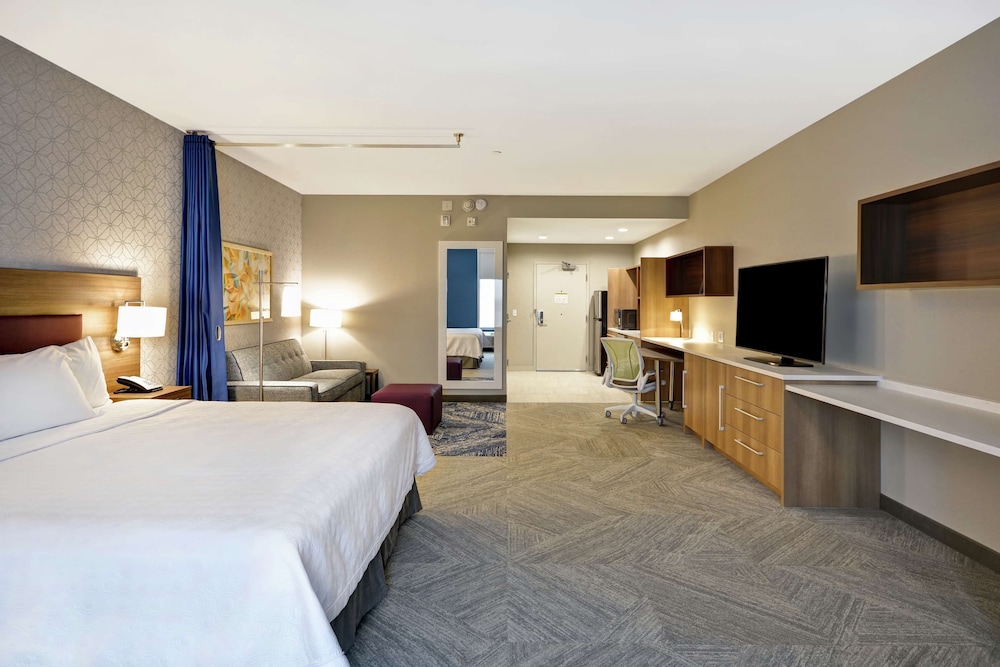 Home2 Suites by Hilton Plano Legacy West - photo 14