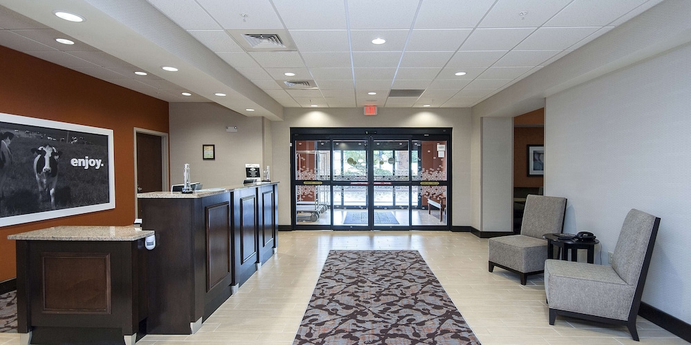 Hampton Inn & Suites Seneca Clemson Area - photo 10