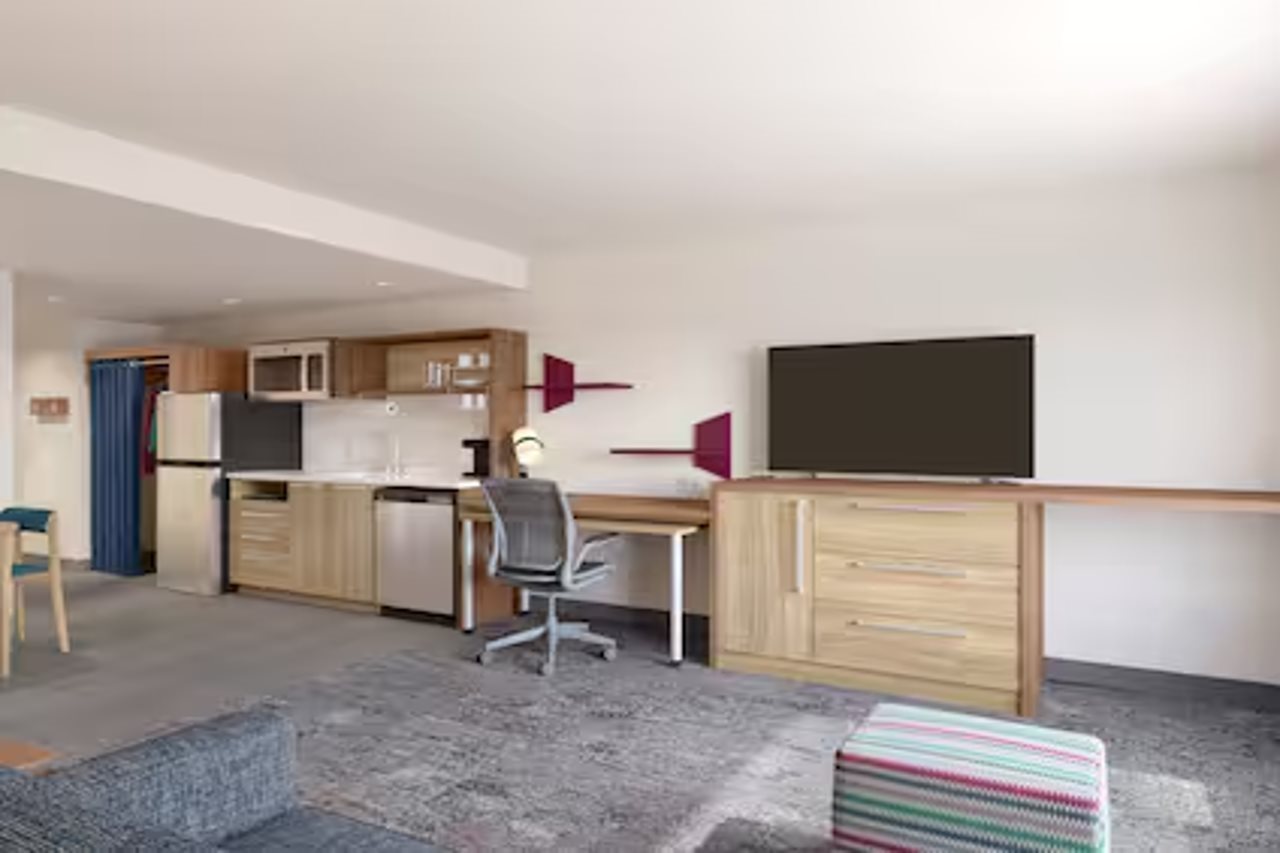 Home2 Suites By Hilton Ann Arbor South - photo 15
