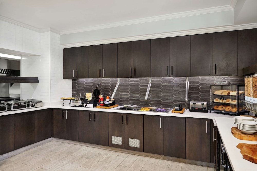 Hilton Garden Inn Cincinnati Northeast - photo 19