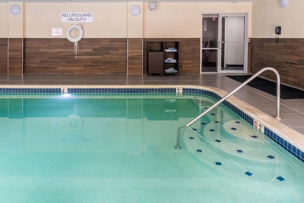 Fairfield Inn & Suites By Marriott Beaumont - photo 26
