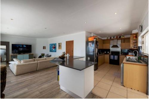 Villa Rottingdean — 4-Star Luxury Hotel in Cape Town, South Africa