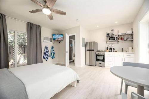 Ocean Flats 3 Lauderdale by the Sea — 4-Star Luxury Hotel in Fort Lauderdale, United States