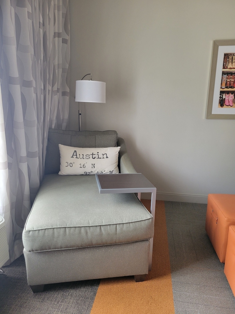 Hampton Inn & Suites Austin Cedar Park Lakeline - photo 23