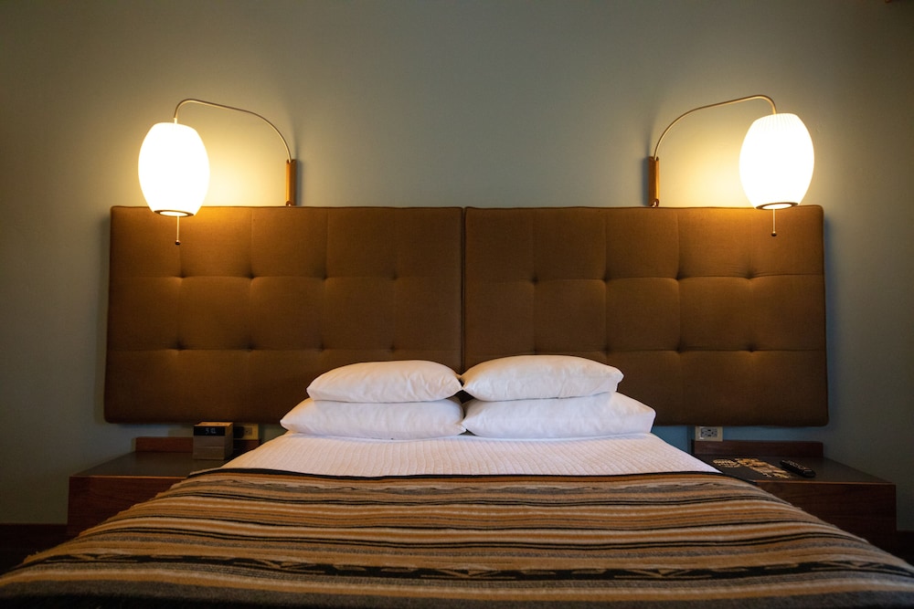 Modern Hotel - photo 17