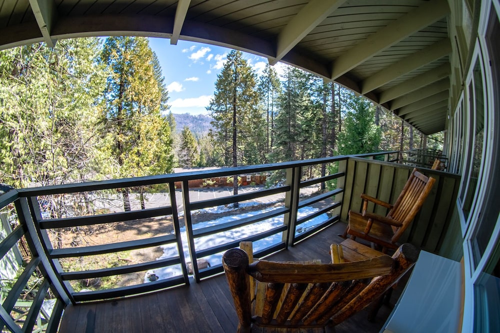 Narrow Gauge Inn - photo 35