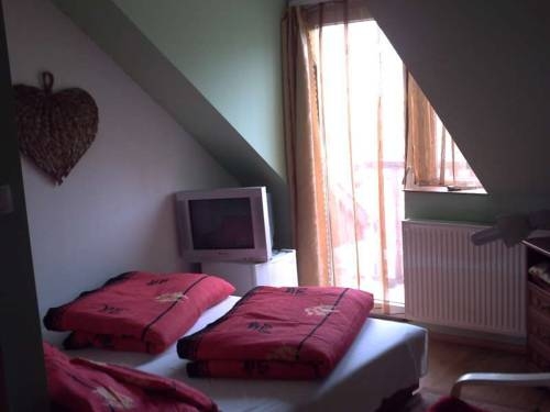 Szent Gy rgy Vend gh z in Esztergom, Hungary