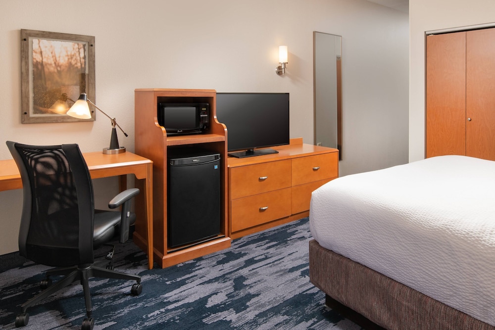 Fairfield Inn & Suites Chattanooga I 24 Lookout Mountain - photo 12