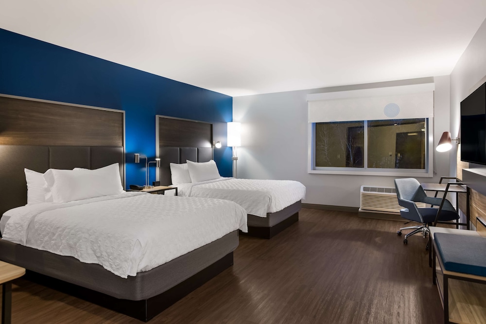 Tru by Hilton Traverse City - photo 28