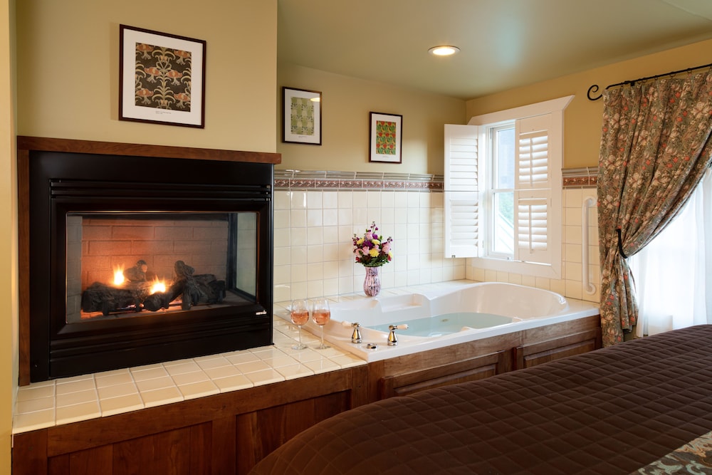 Lake Pointe Inn - photo 12