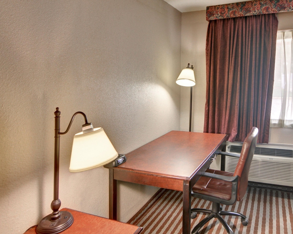 Rodeway Inn Gainesville I 35 - photo 30