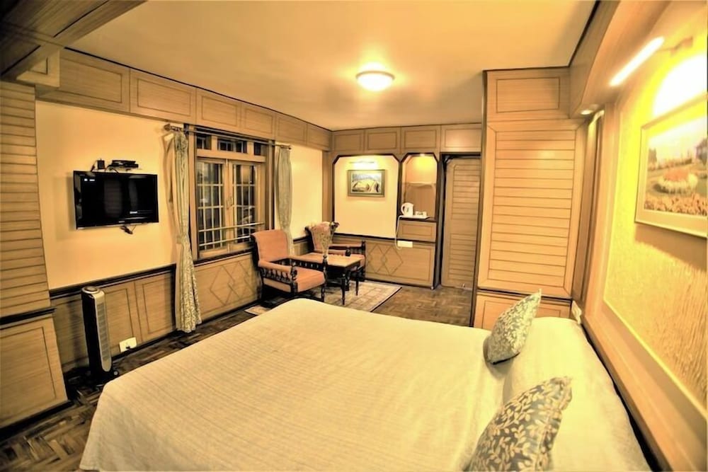 Dekeling Hotel — Darjiling — photo 3