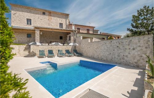 Stunning Home in Vizinada With Outdoor Swimming Pool 3 Bedrooms and Wifi — 4-Star Luxury Hotel in Vizinada, Croatia