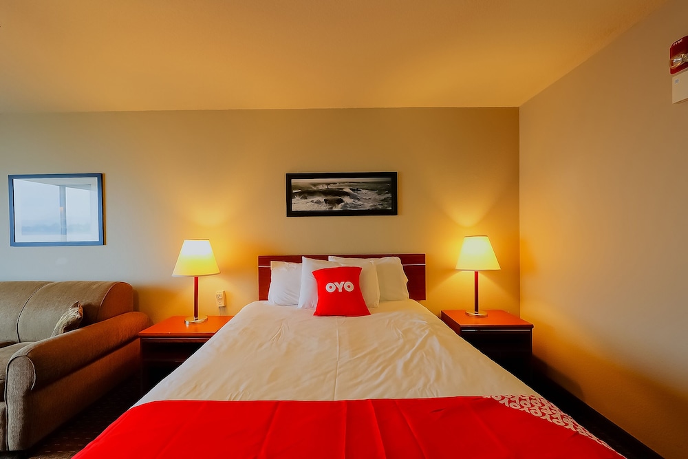 Siletz Bay Beachfront Hotel by OYO Lincoln City - photo 42